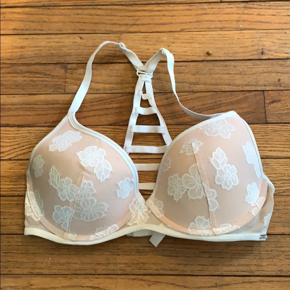 victoria’s secret pink bra